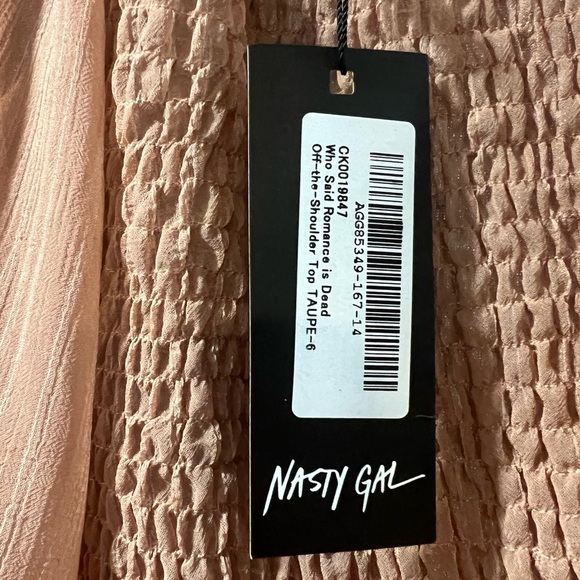 NWT Nasty Gal Off The Shoulder - Who Said Romance is Dead Taupe​ - Picture 3 of 8